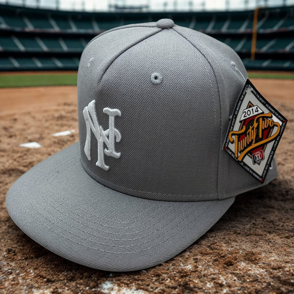Twnty Two New York Yankees Mets Subway Series Snapback Cap Hat NWT RARE - Picture 1 of 12